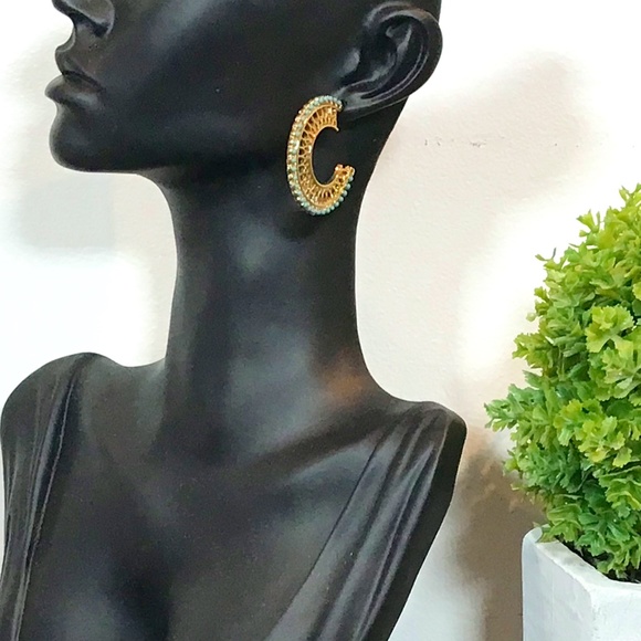 NWOT Gold Tone Women’s 3/4 Hoop Earrings With Blue Detail/Inner Design On Hoop - Picture 1 of 10